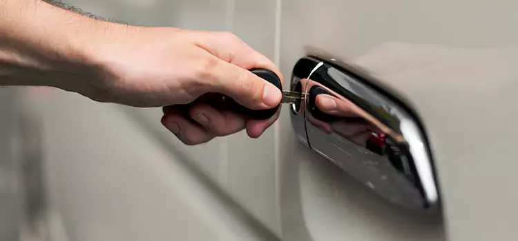 Why Choose Our Auto Locksmith Team in Defiance, OH?